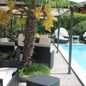 https://albergo-paradiso-lake-maggiore.it-lombardy.com