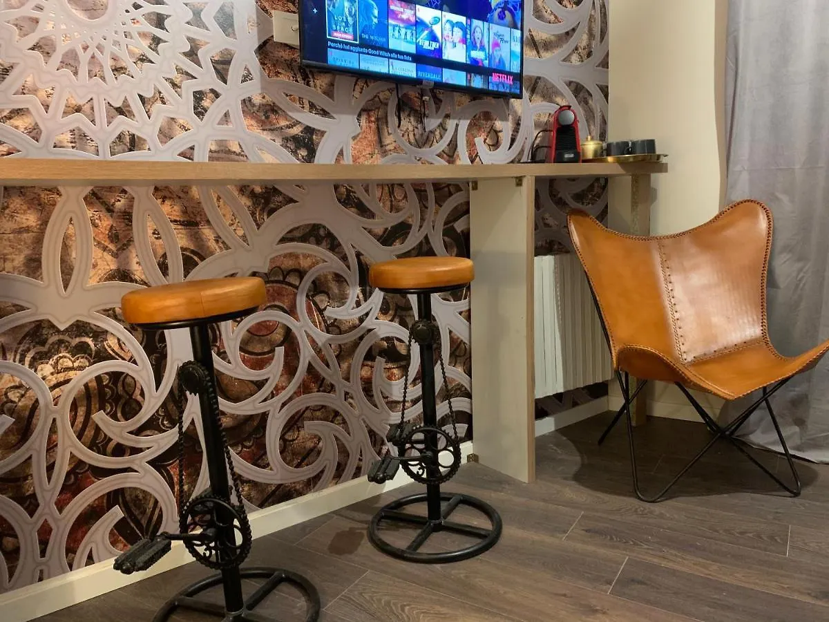 Suite Lame 37 Rental Rooms Bologna 3*,